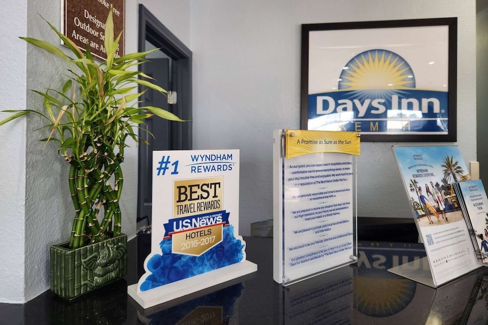 Days Inn by Wyndham Kemah 2