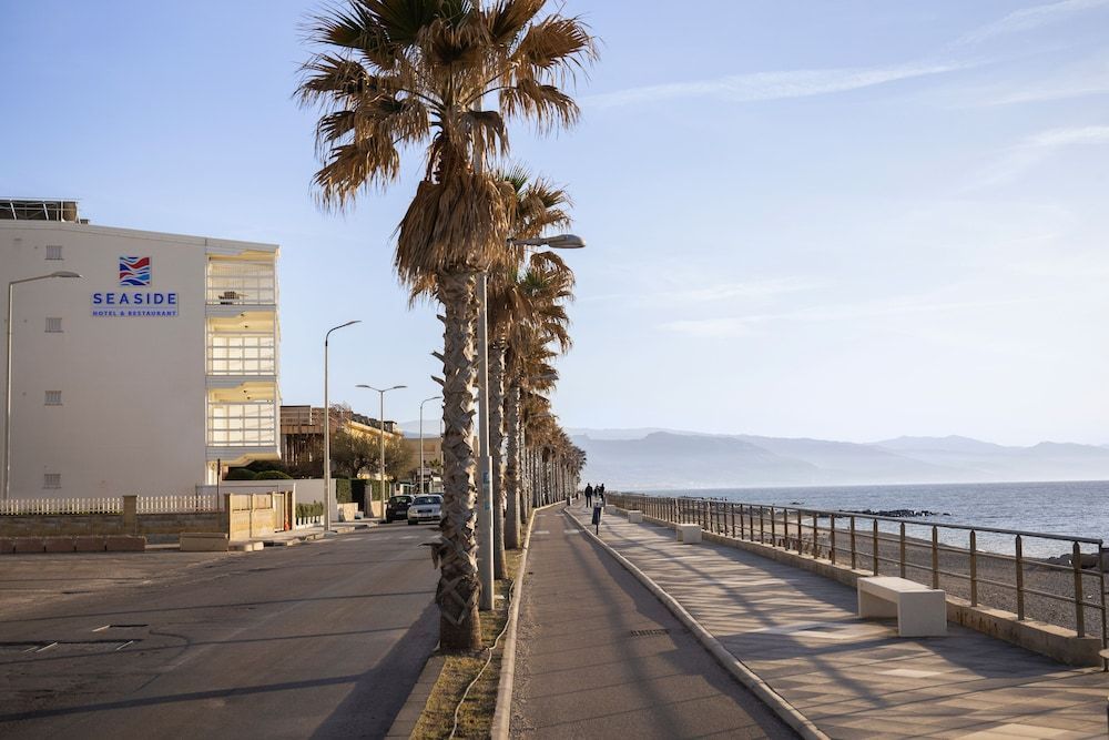 Seaside Hotel 1