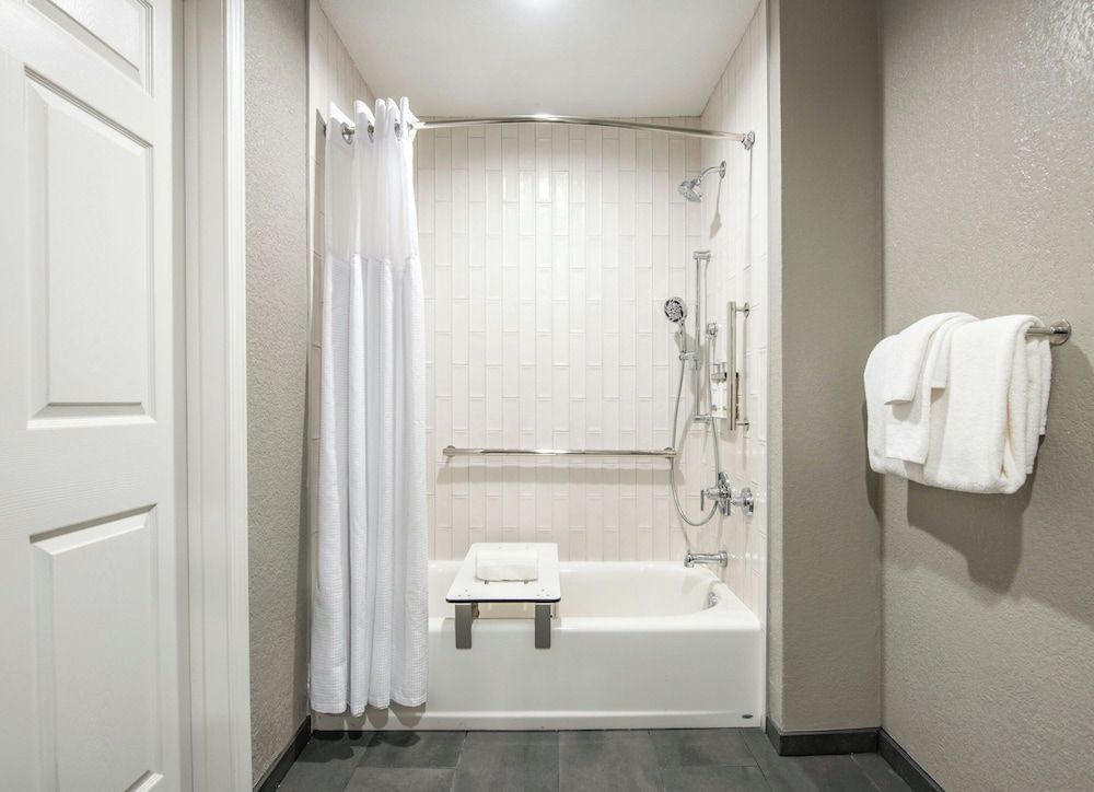 Staybridge Suites Oxnard - River Ridge by IHG 2