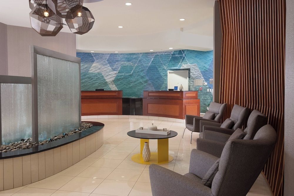 SpringHill Suites Orlando Airport 2