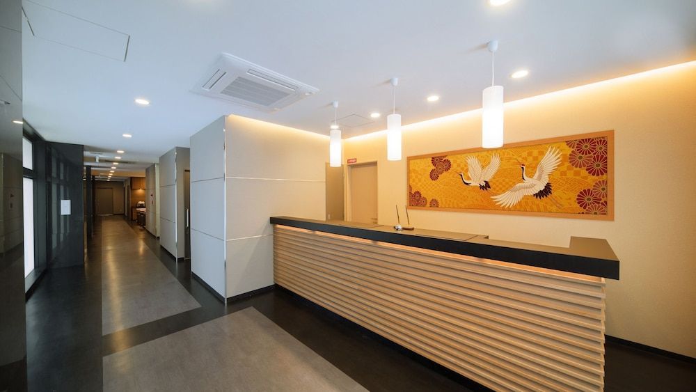 Shinsaibashi-Higashi Crystal Hotel 2