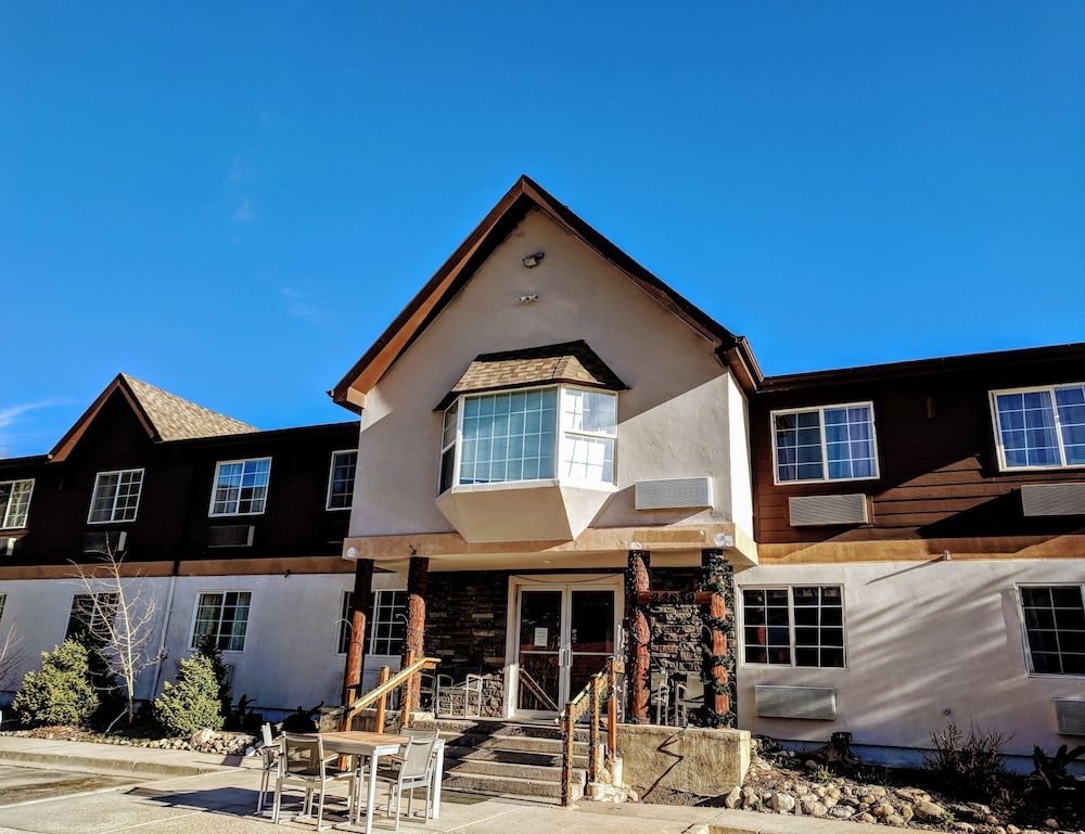 3 Peaks Lodge 1