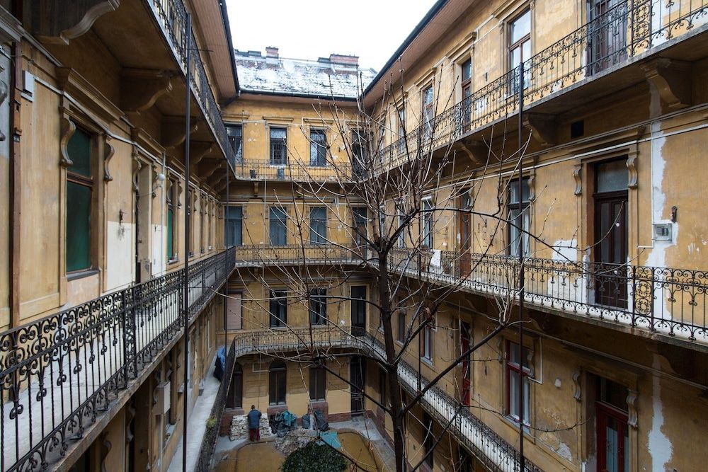 Real Apartments Klauzál II 1