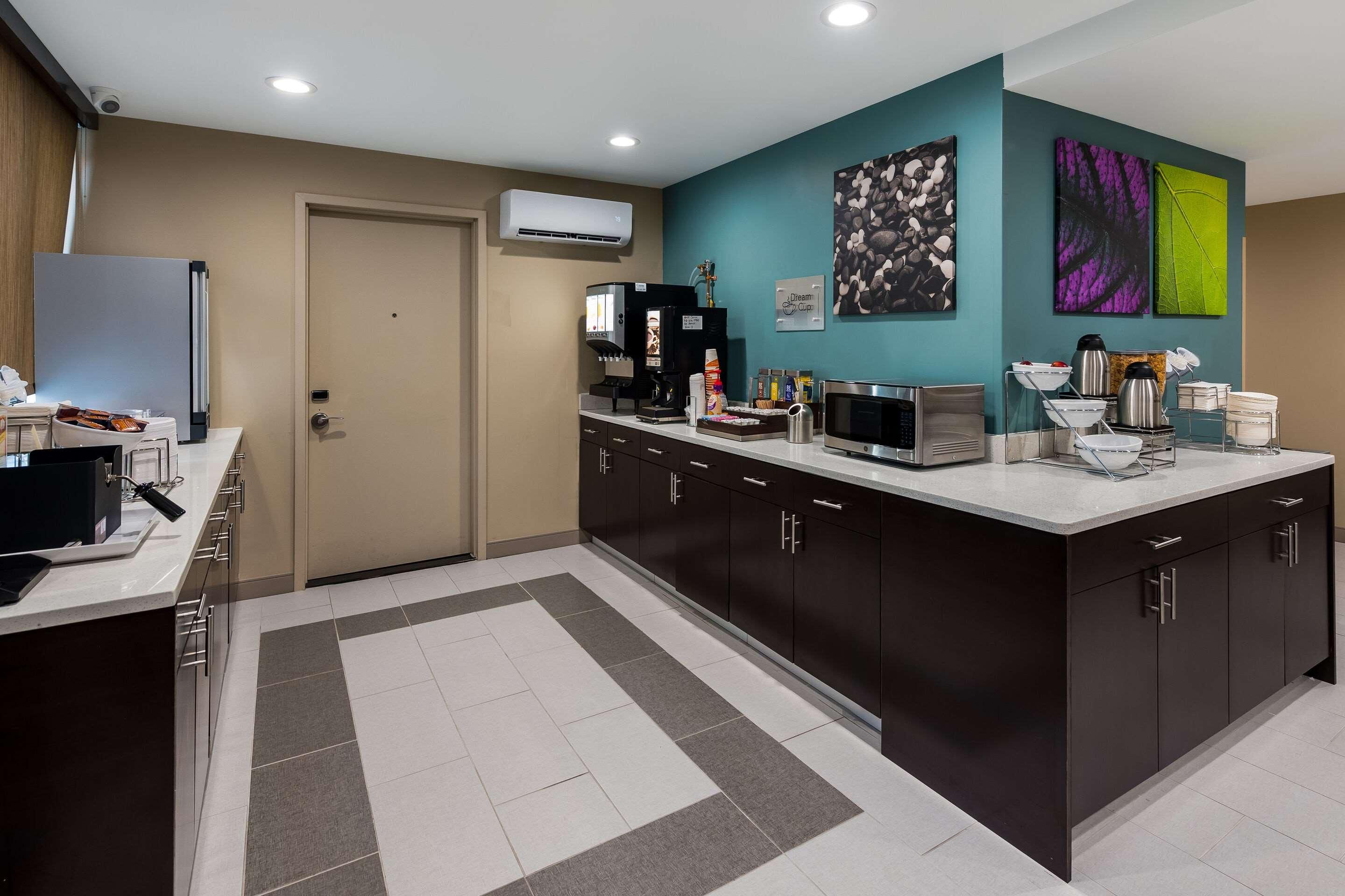 Sleep Inn Brooklyn - Sheepshead Bay 1