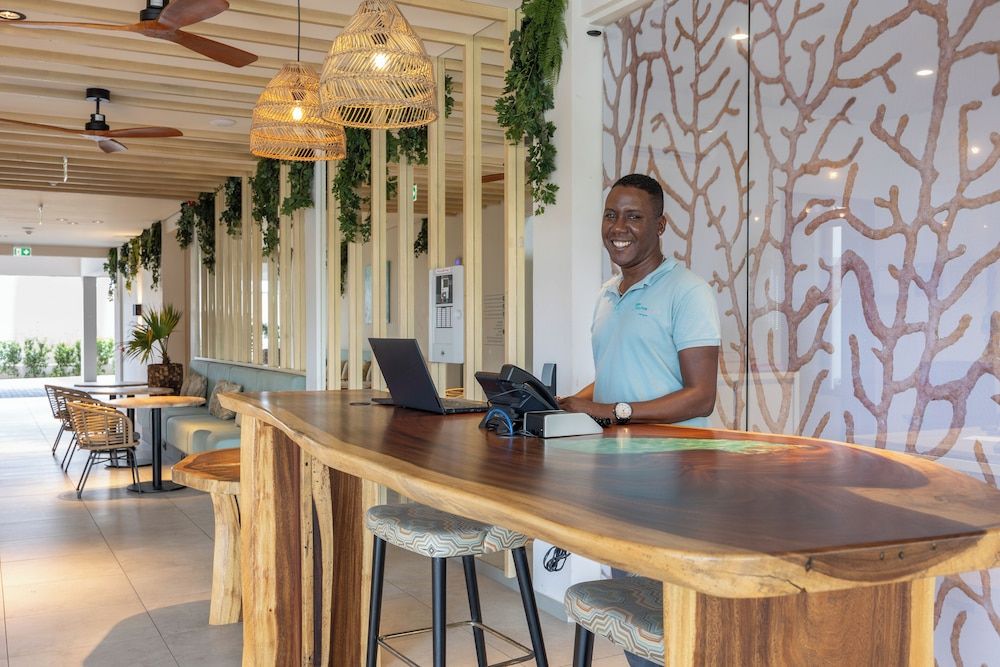 Dolphin Suites & Wellness Curacao 2