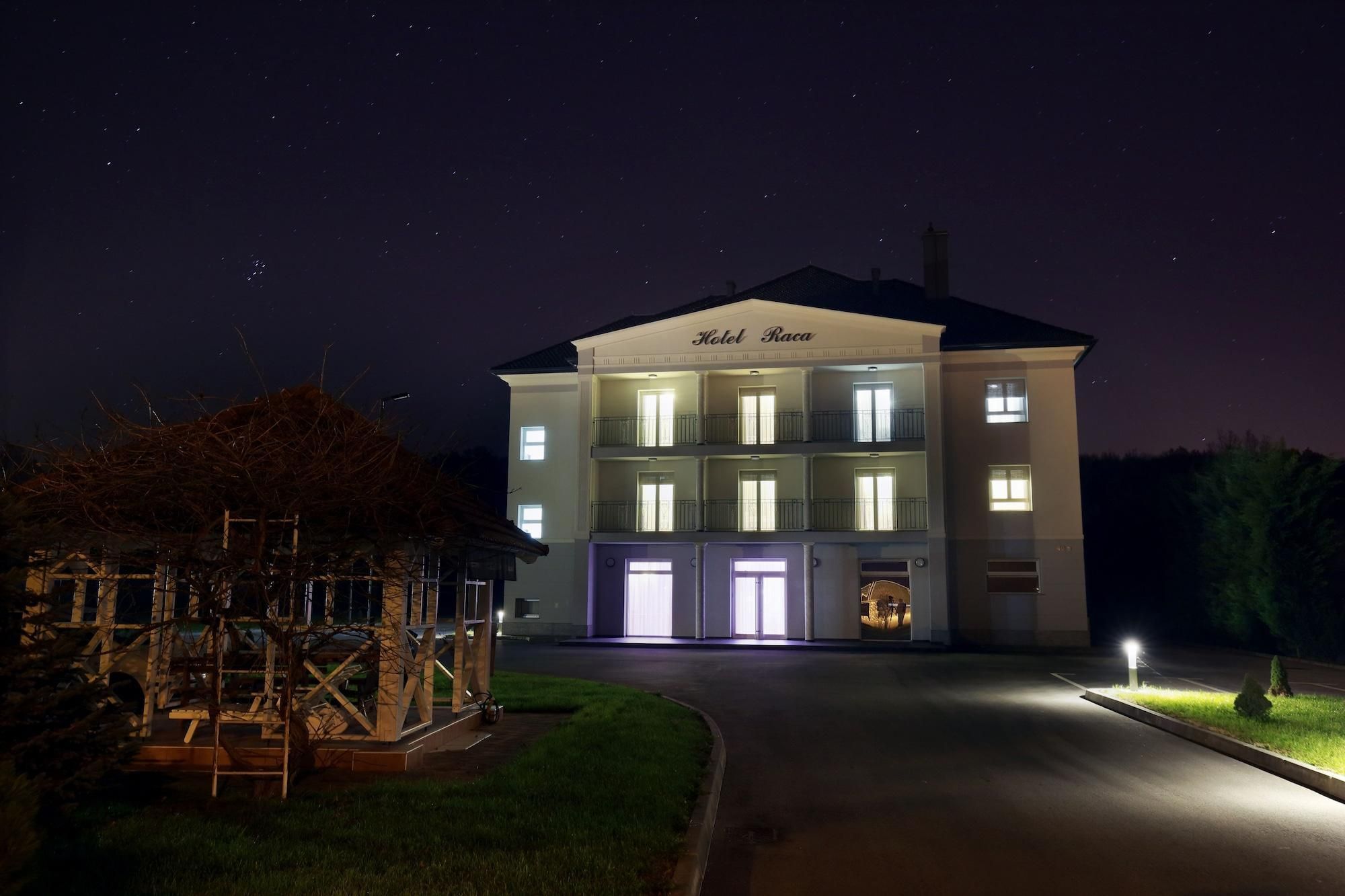 Hotel Raca 2