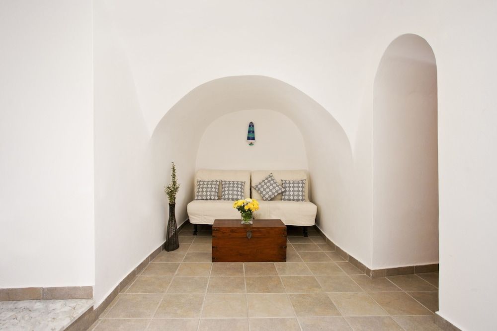 Semeli Cave House 2