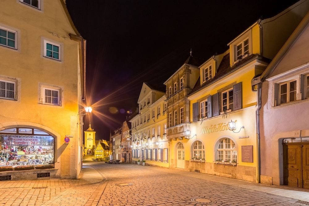 Historik Hotel Goldener Hirsch Rothenburg 1