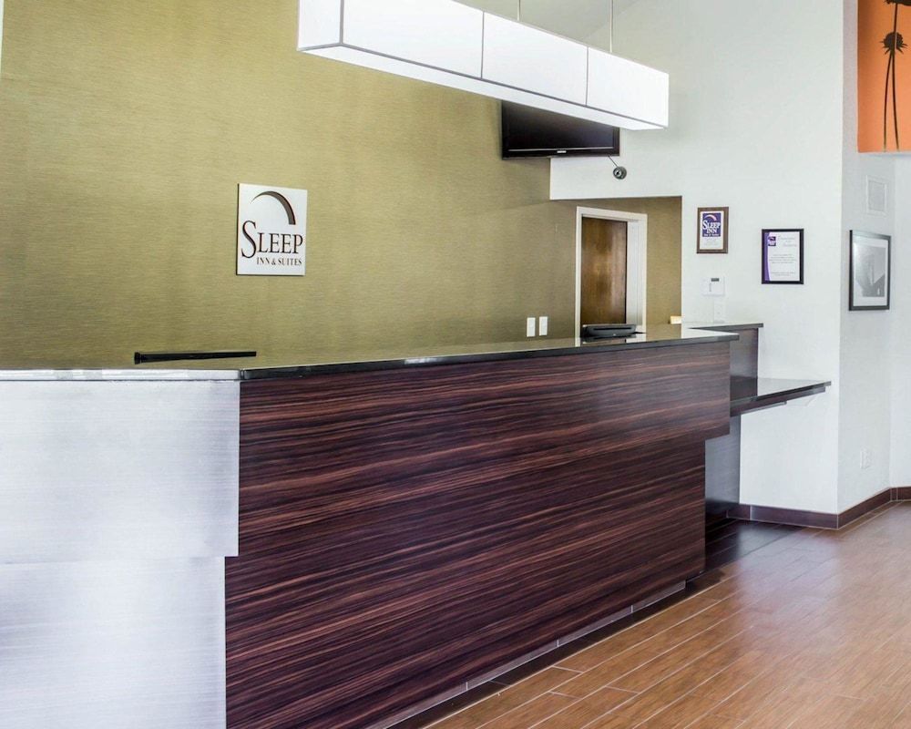 Sleep Inn & Suites Spring Lake - Fayetteville near Fort Bragg 2