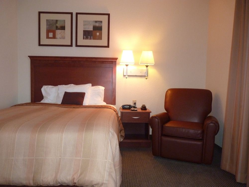 Candlewood Suites FAYETTEVILLE-UNIV OF ARKANSAS by IHG 1