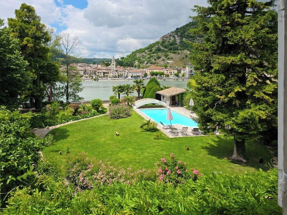 Villa Rhôna 1