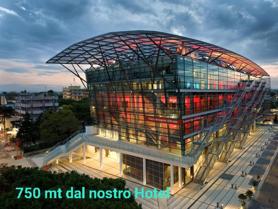 Hotel Susy - Bakery & Gluten Free Home Made - direttamente su viale Dante a due passi dal mare 1
