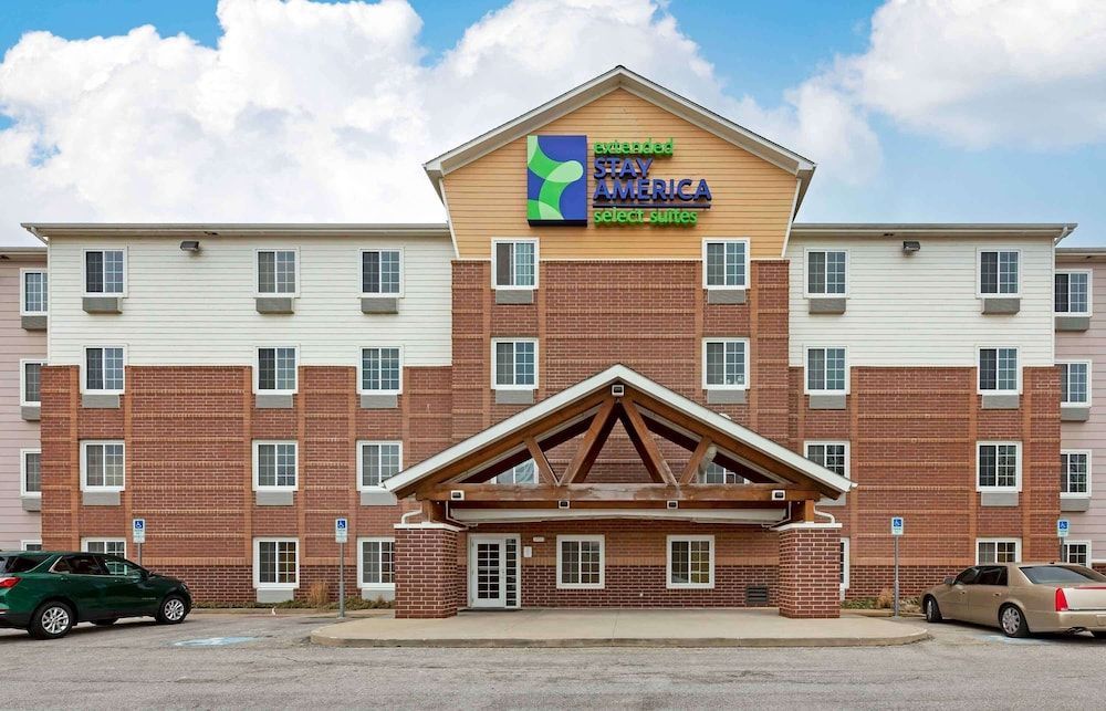 Extended Stay America Select Suites - Cleveland - Airport 1