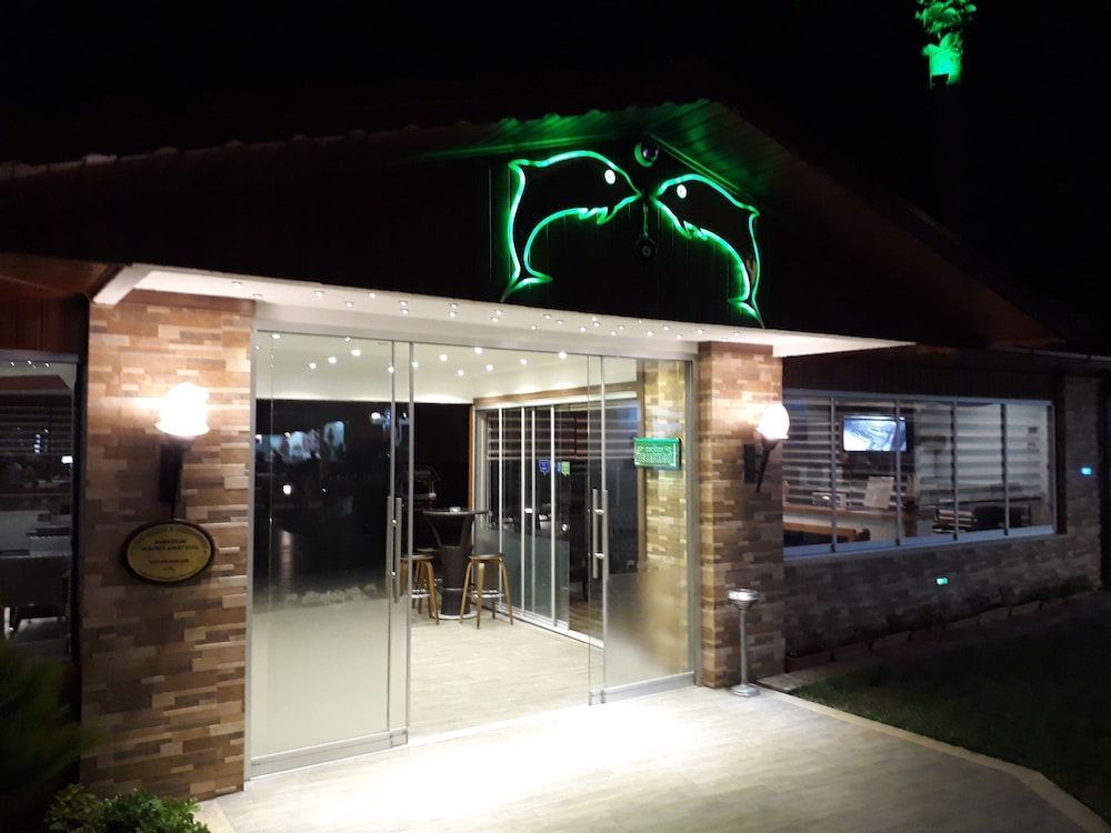 Dolphin Apart Hotel 2