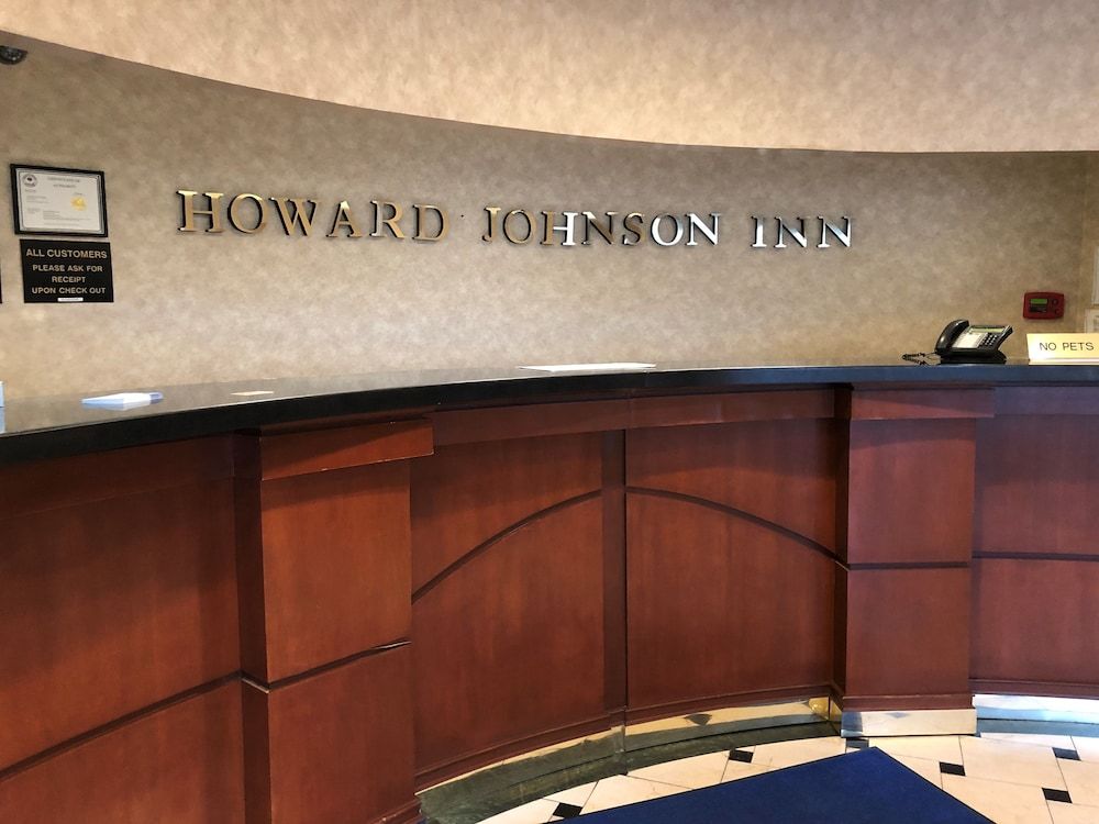 Howard Johnson by Wyndham Newburgh 2