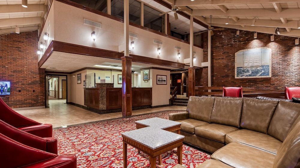 Best Western Plus Portsmouth Hotel & Suites 2