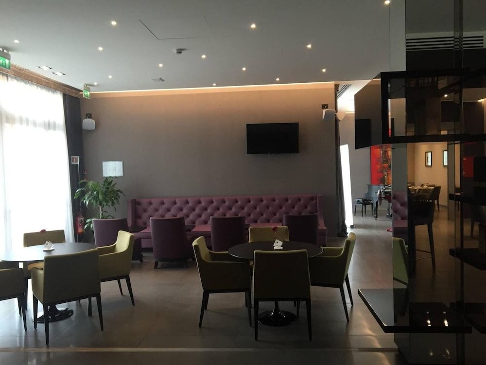 Link124 Hotel 2