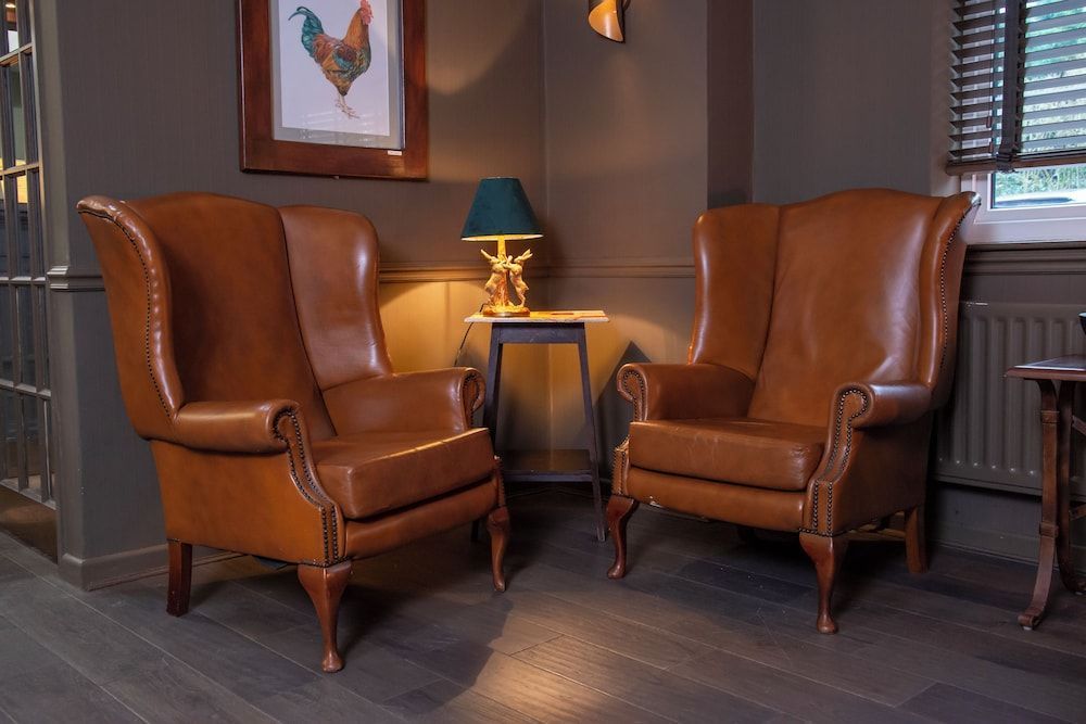 Pettifers Freehouse Hotel 1