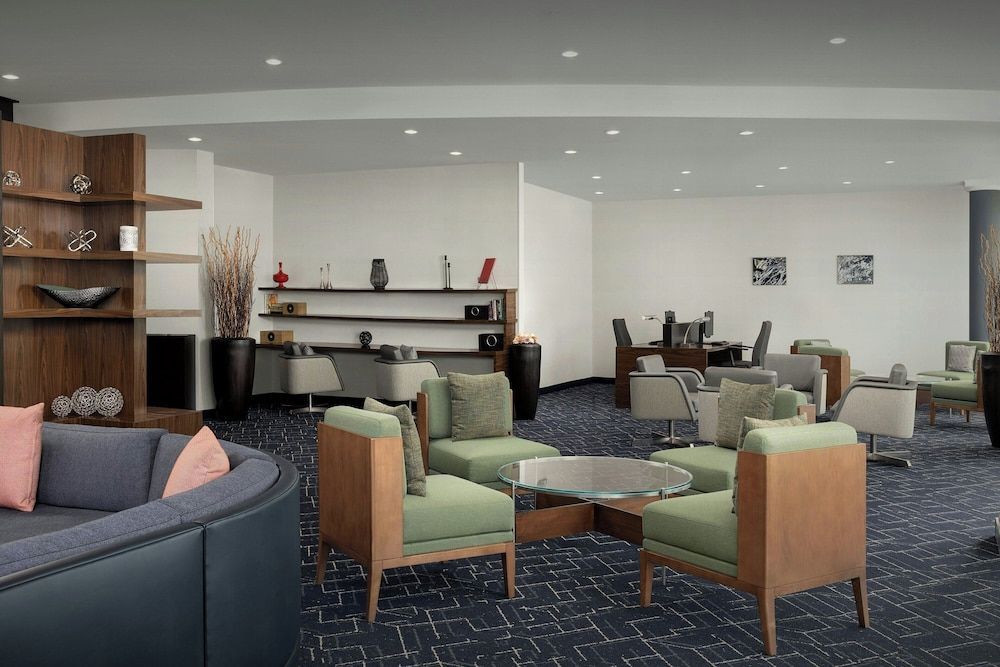 Courtyard by Marriott Salisbury 2