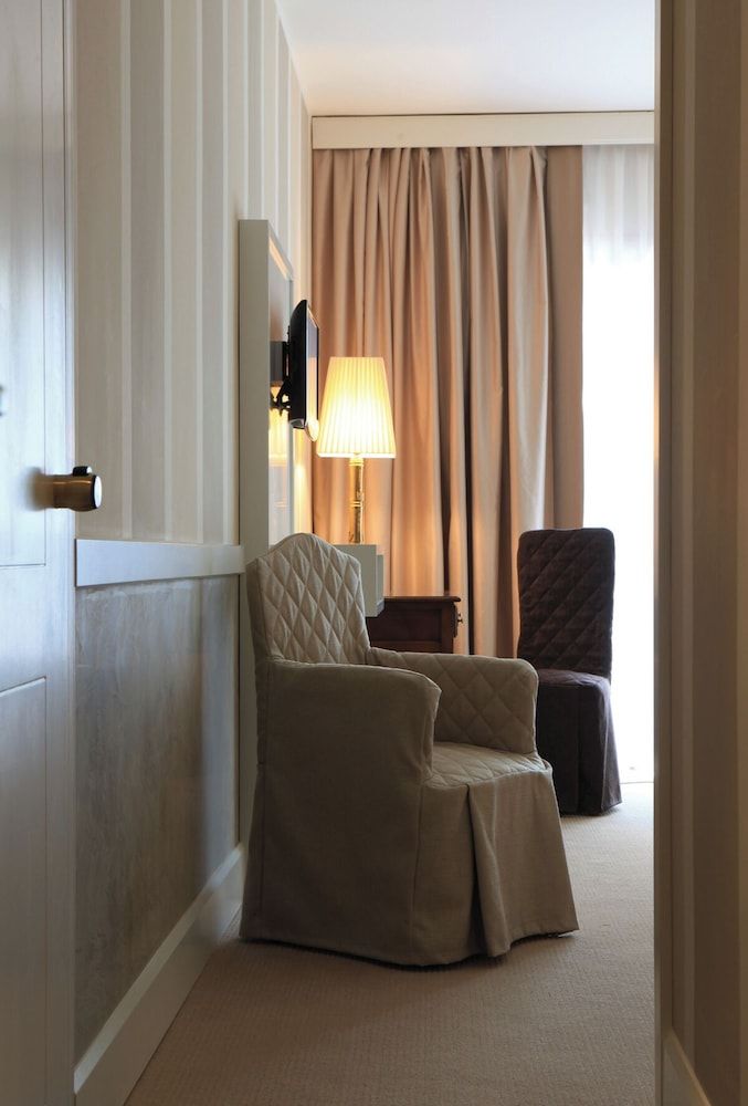 Blue Dream Hotel 2