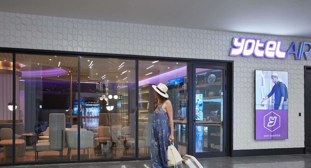 YOTELAIR Istanbul Airport, Duty free - International Transit area 1