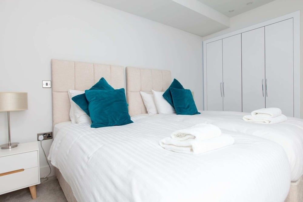 Luxurious Central Edinburgh Apartment - Sleeps 6 2