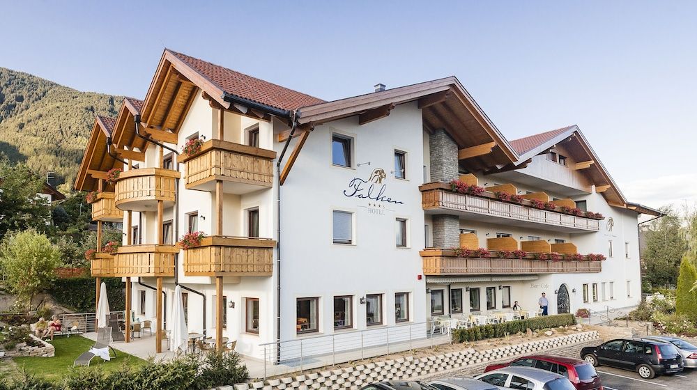 Hotel Falken 1