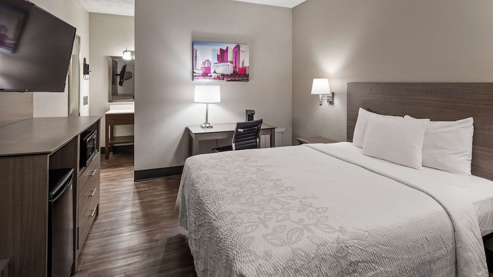 SureStay Hotel by Best Western Findlay 1