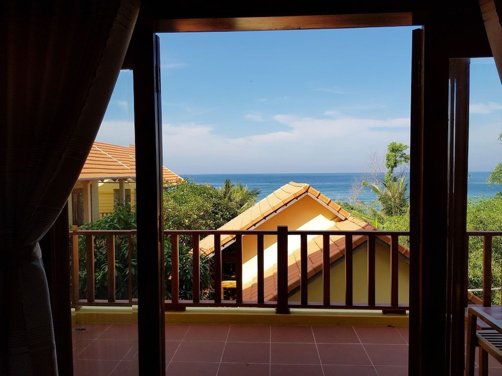 Free Beach Resort 2