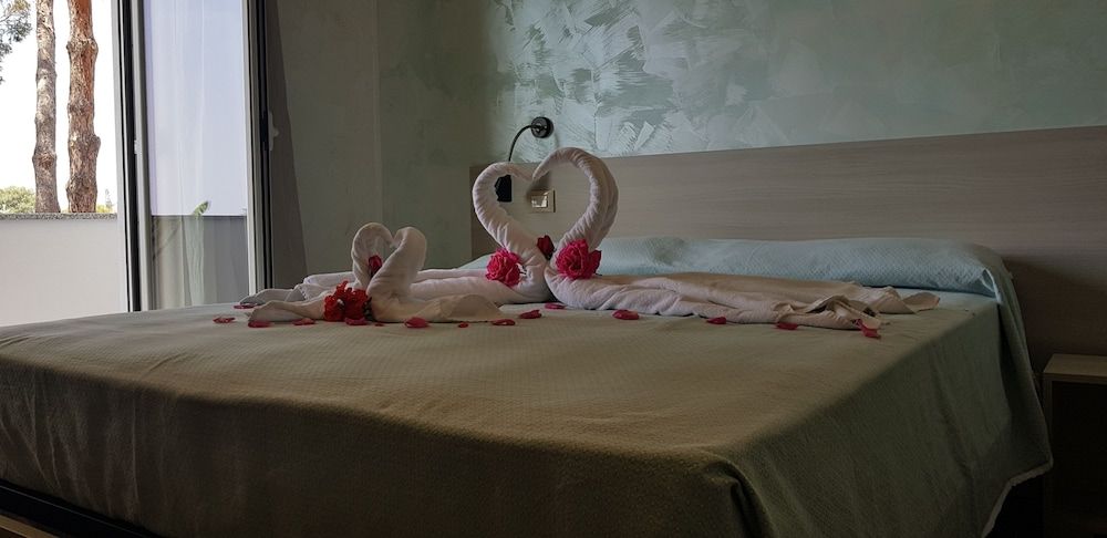 HOTEL MERCURIO SUL MARE - Fish restaurant and private beach 2