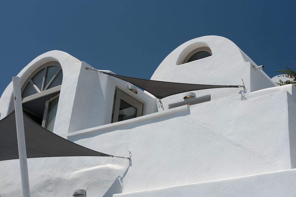 La Perla Villas and Suites - Adults Only 2