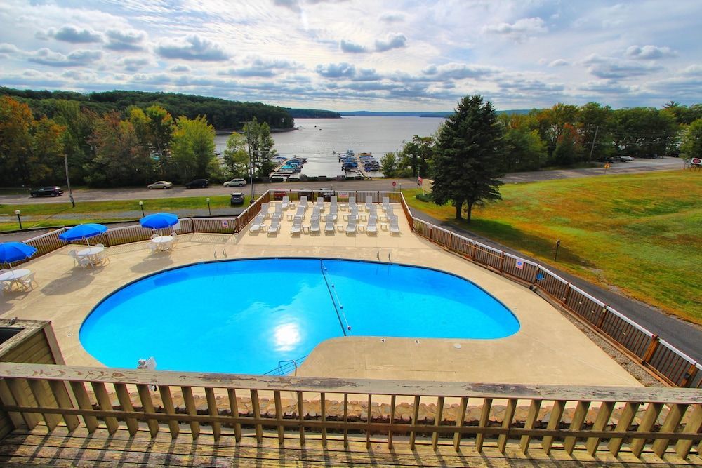 Tanglwood Resort 1