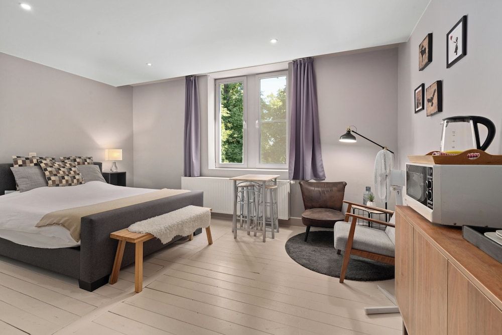 Gentpoort City Suites 1