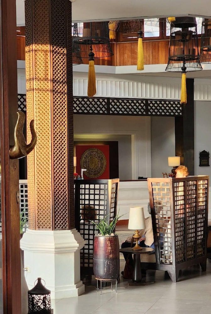 Le Palais Juliana Experience tradition on us Book 2 nights and get a free morning alms-giving session 1