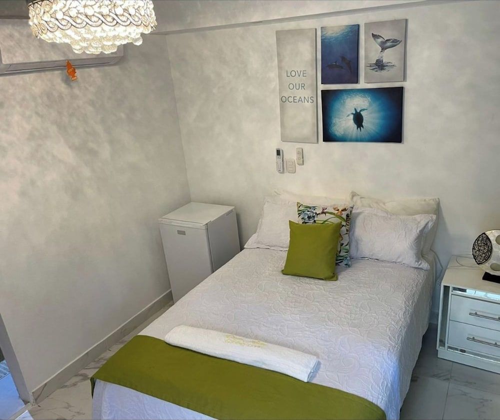 Room-central Area Bedroom With Common Ki 2