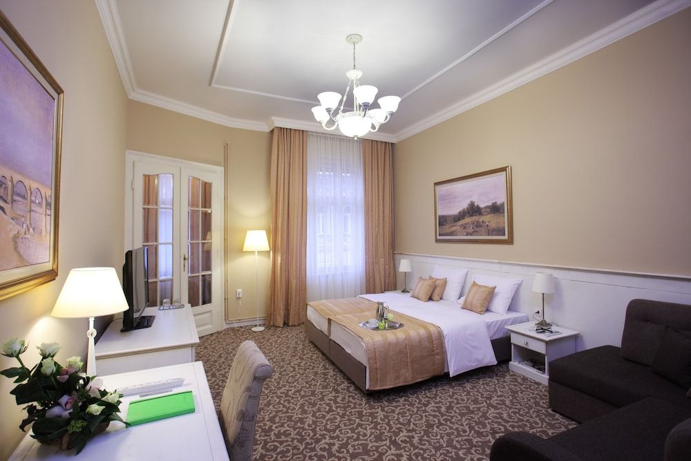 Booking Rooms 2