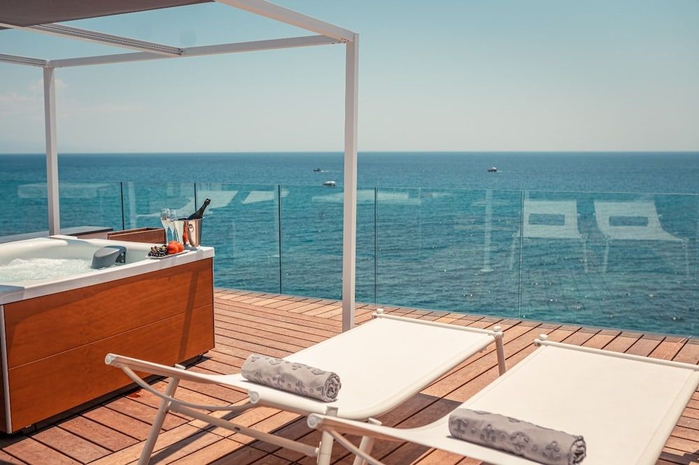 Nautilus Hotel 1