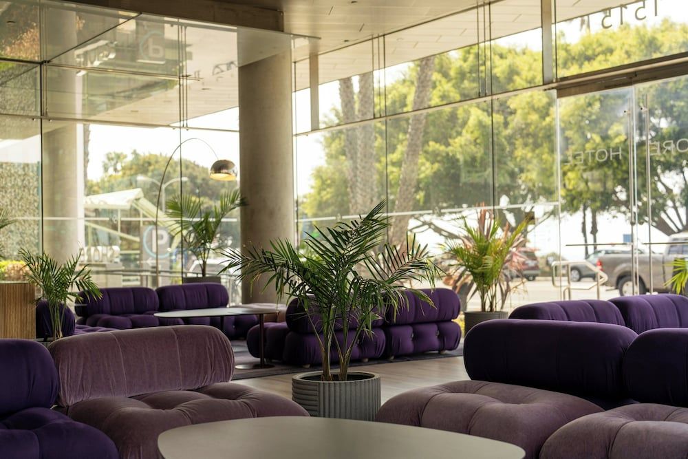 Shore Hotel 2