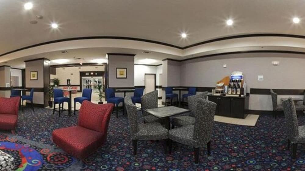 Holiday Inn Express & Suites GRAHAM by IHG 2