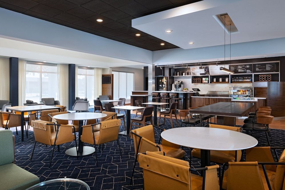 Courtyard by Marriott Dallas Richardson at Spring Valley 2