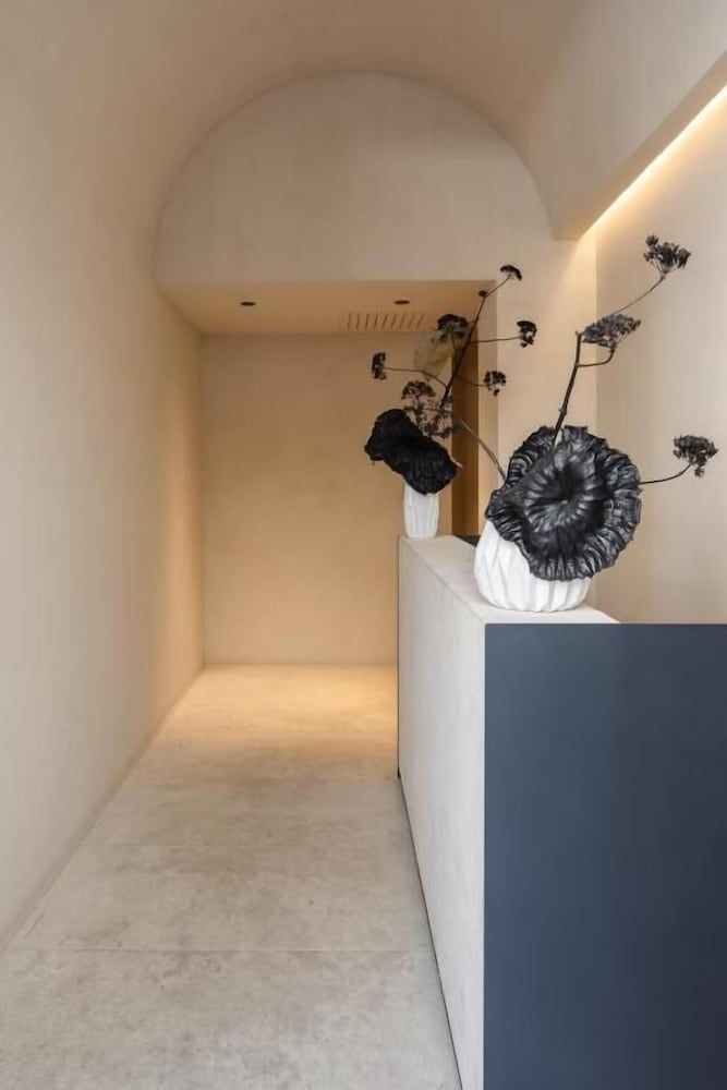 C10 Boutique Hotel 2