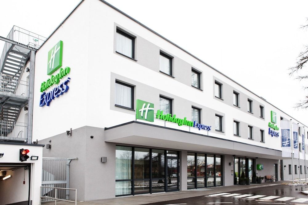Holiday Inn Express MUNICH - OLYMPIAPARK by IHG 1