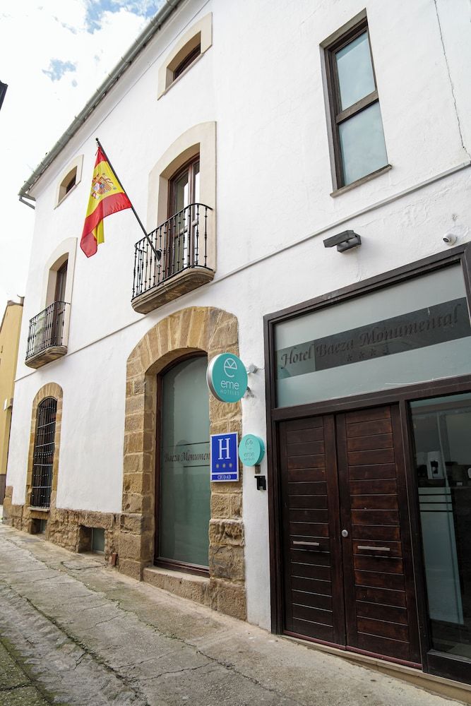 Hotel Baeza Monumental by eme hoteles 1