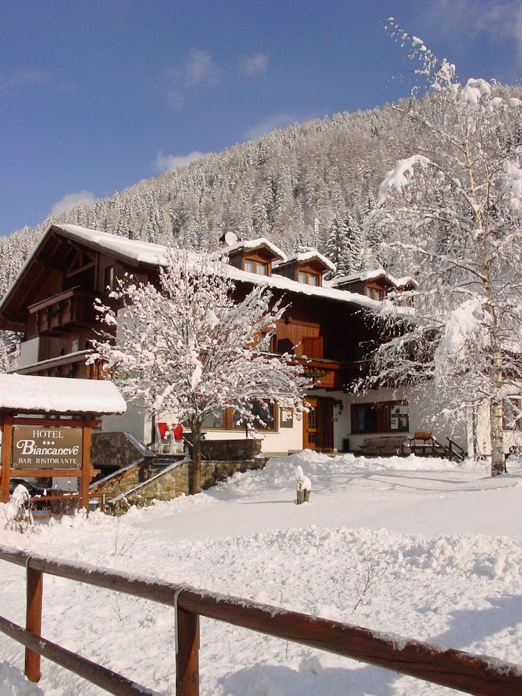 Hotel Biancaneve 1
