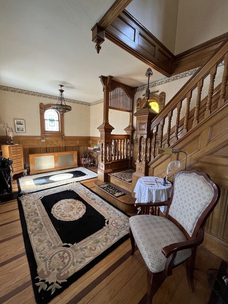 Cheney House Bed & Breakfast 2