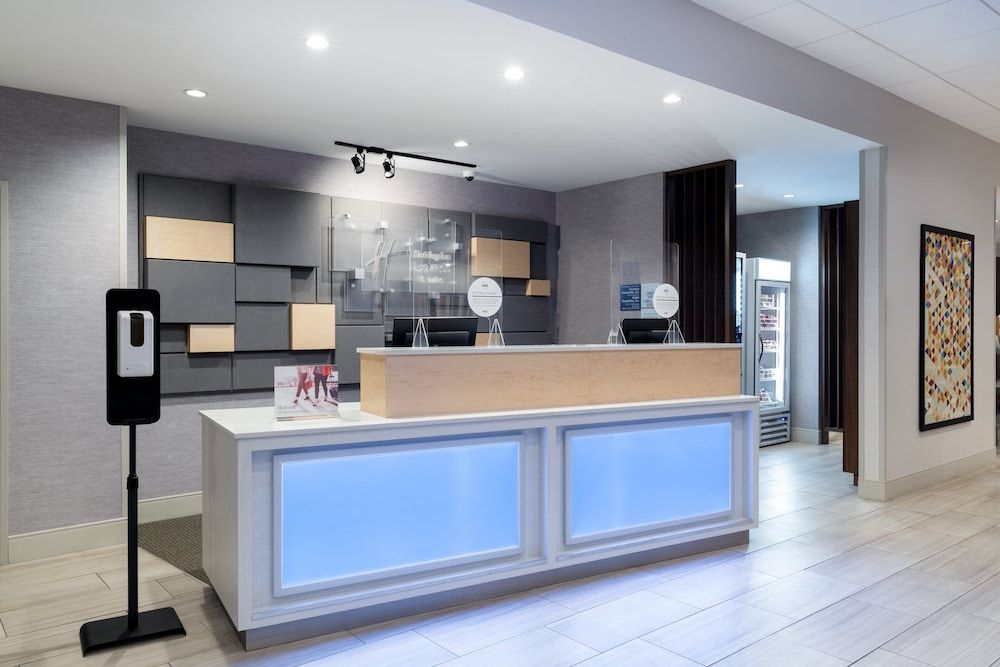 Holiday Inn Express & Suites COLORADO SPRINGS SOUTH I-25 by IHG 2