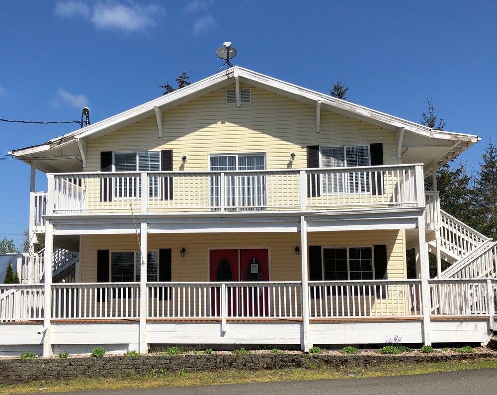 The Caden Hotel 1