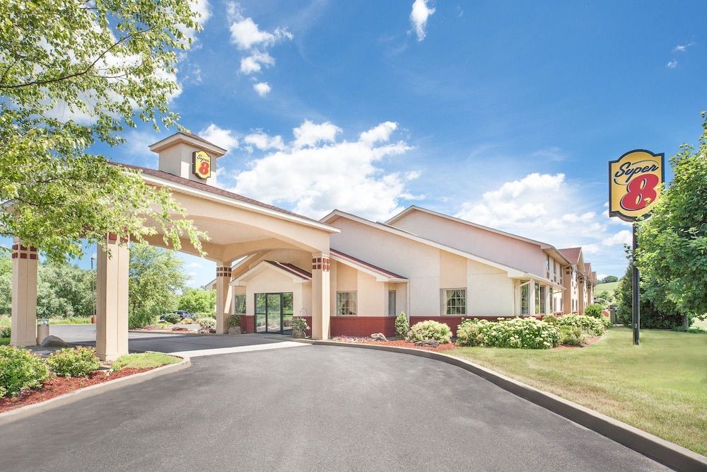 Super 8 by Wyndham Cobleskill NY 1