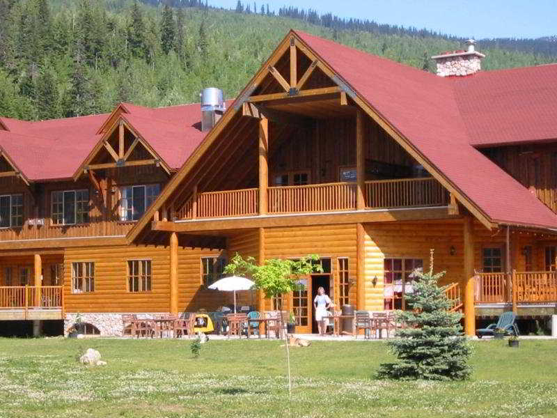 Glacier House Hotel & Resort 1