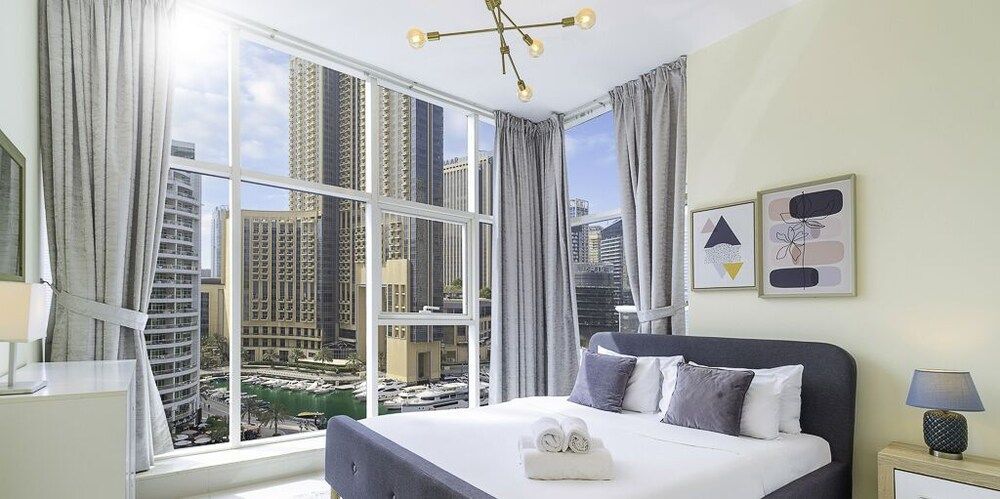 LUX The Continental Marina Suite 2
